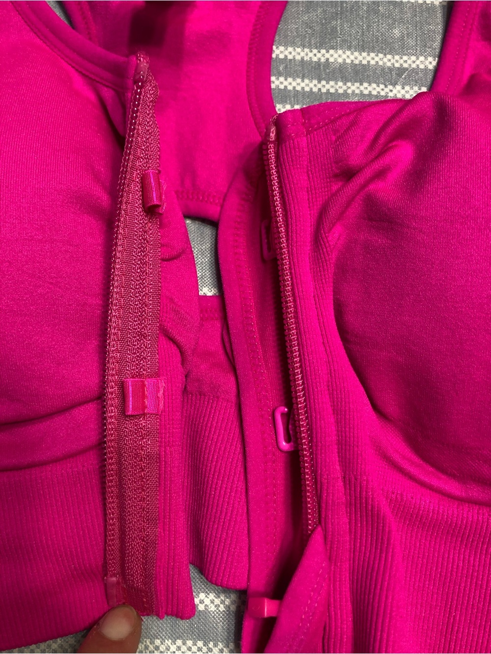 90 Degree by Reflex fuchsia “The Seamless Katie Zip Bra.” - Picture 3 of 4